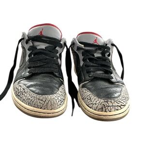 Air Jordan 1 Phat Low 'Black Cement'
Air #350571061 sz.10 year 2008